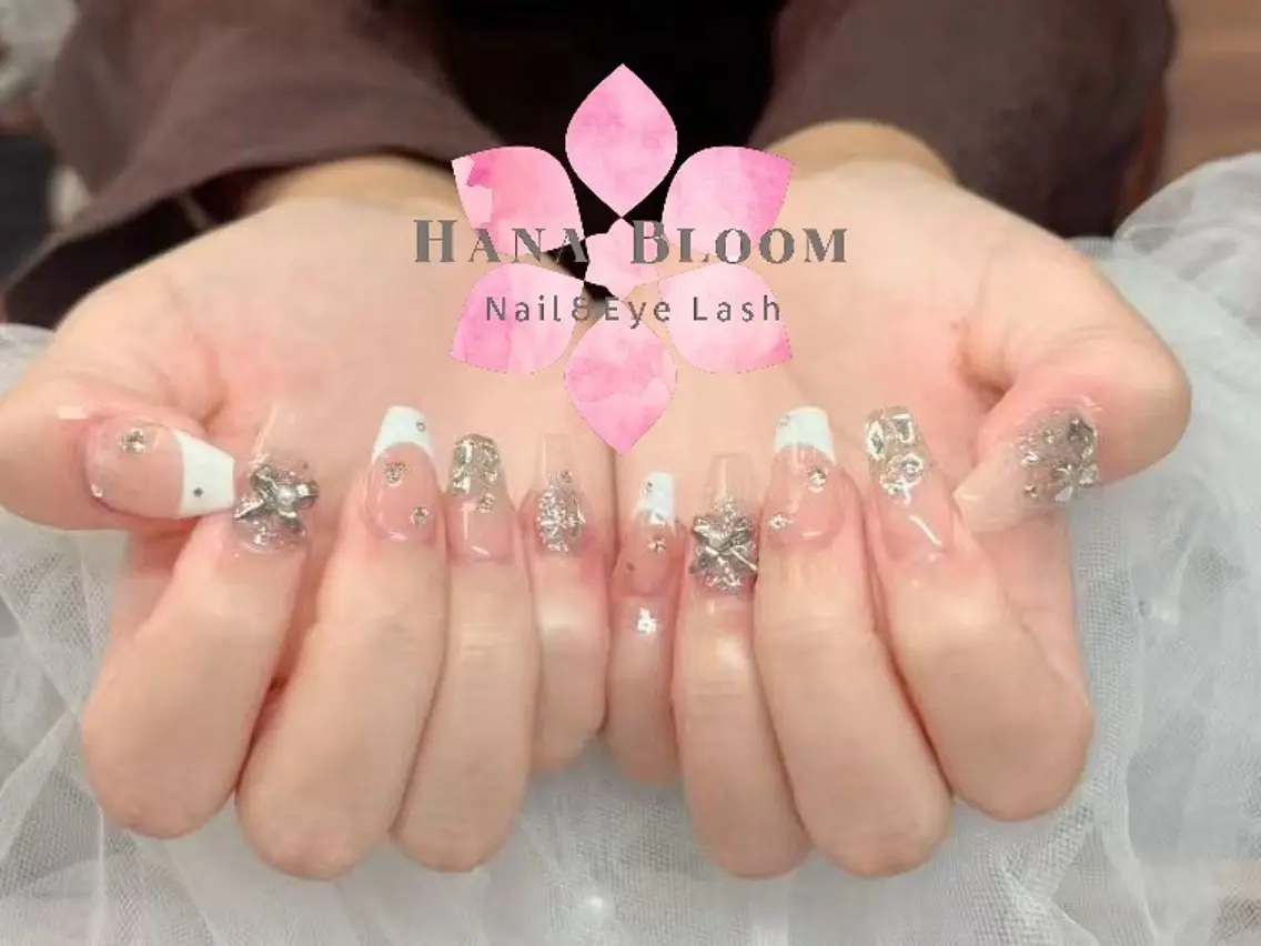 ネイル フレンチネイル ジェルネイル グラデーション ラメ(グリッター) マグネットネイル ハンドネイル ハンドケア Hana Bloom Nail Salonのネイルデザイン