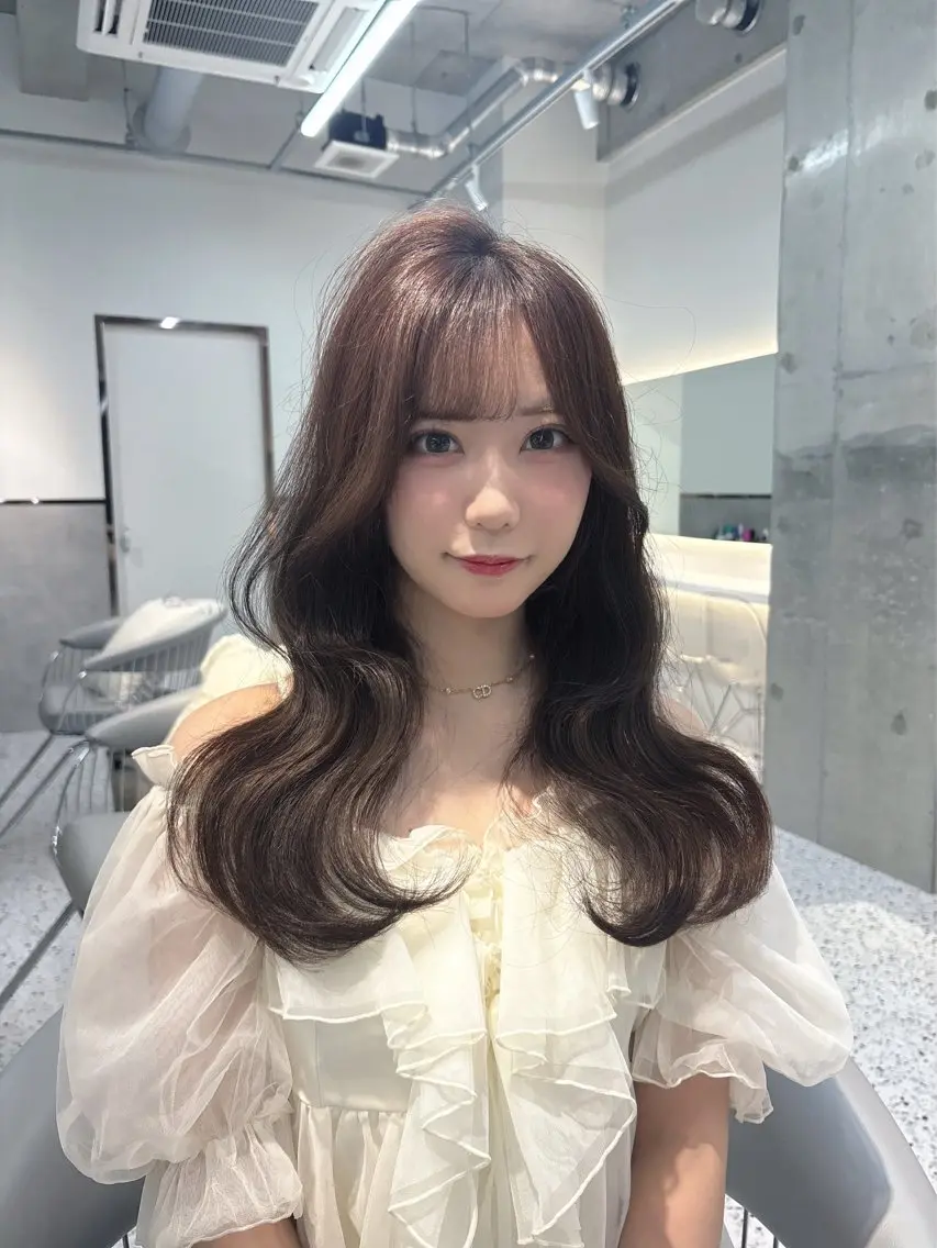 ロング カラー カット ヘアカラー トリートメント yui🎀ブリーチ なしベージュ／博多のヘアスタイル