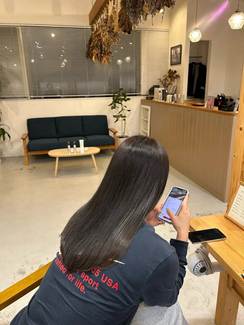 ミディアム カラー gigi- 榎本  龍成のヘアスタイル