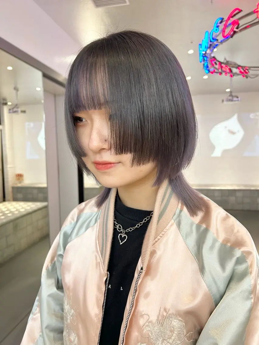カラー ラベンダーカラー 🫒オリーブ/レイヤ ーカット🌿‬モエカのヘアスタイル