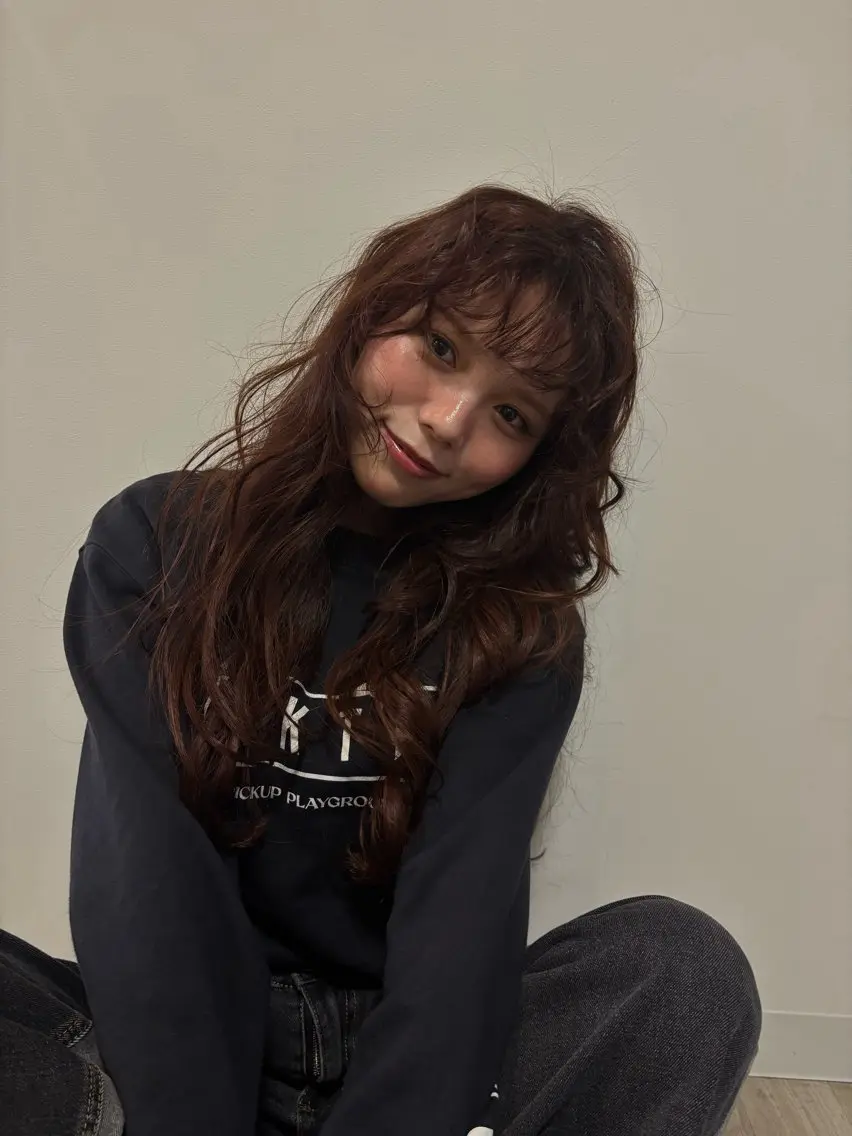 セミロング eMu透明感カラー ちゅる髪yuki✩のヘアスタイル