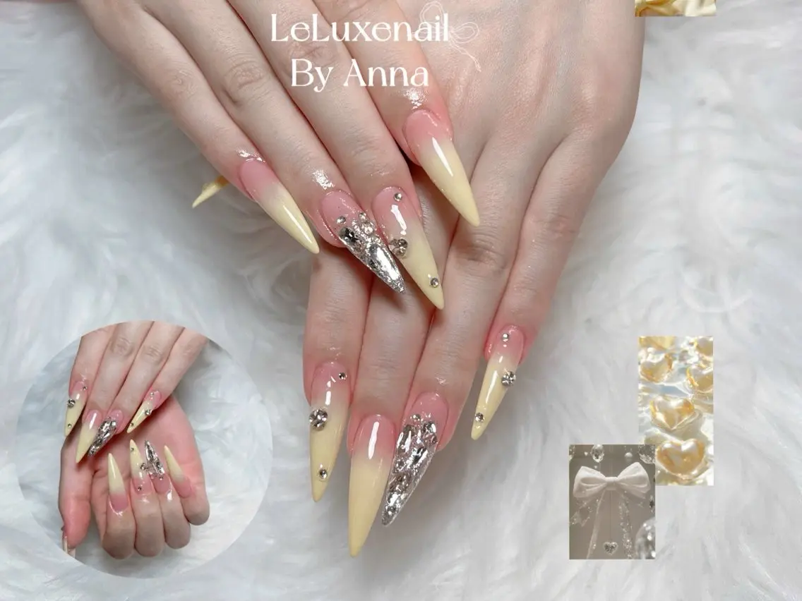 ネイル ジェルネイル ガーリー キラキラネイル 韓国ネイル 持ち込み le luxe nailsのネイルデザイン