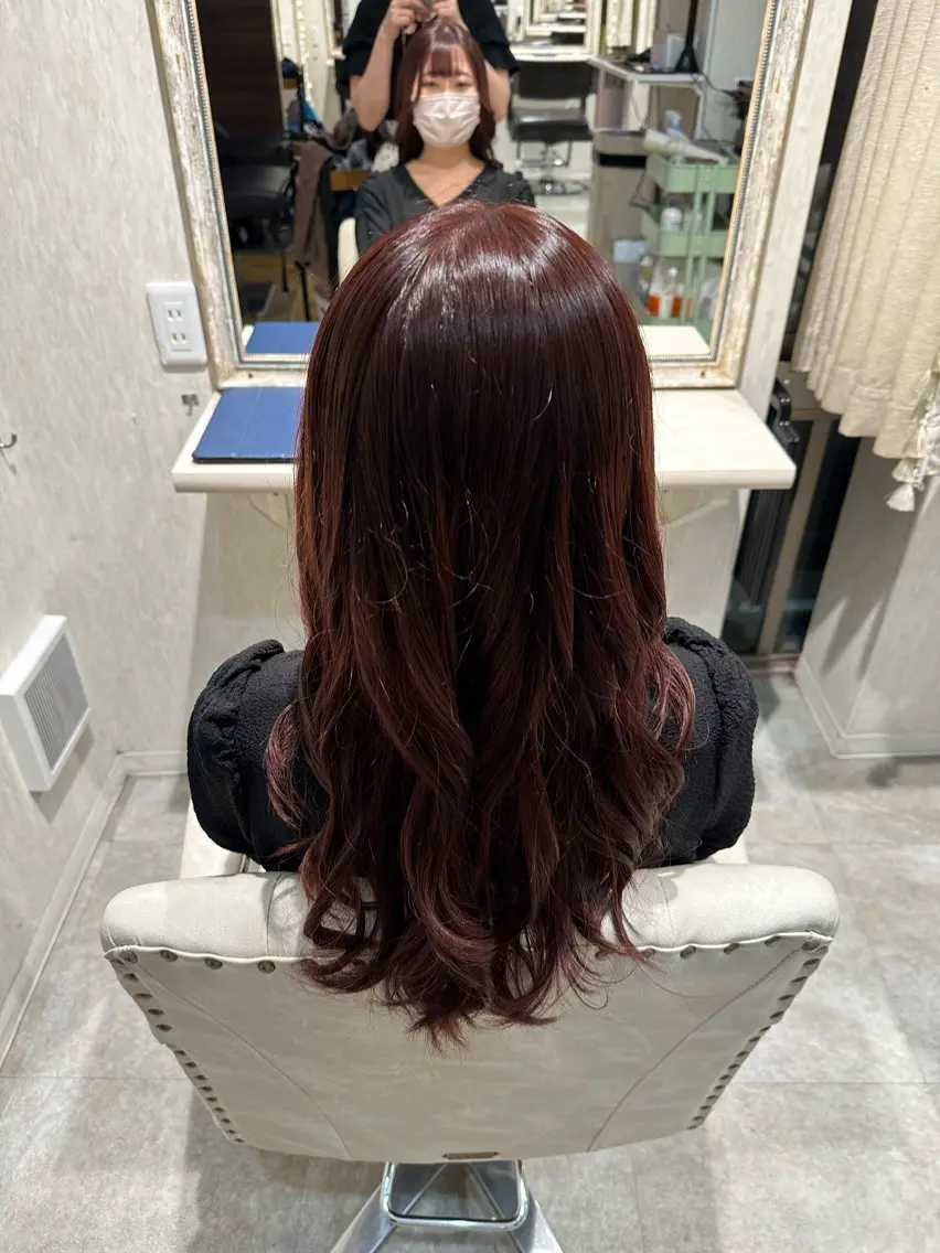 ロング カラー 西安 優香のヘアスタイル