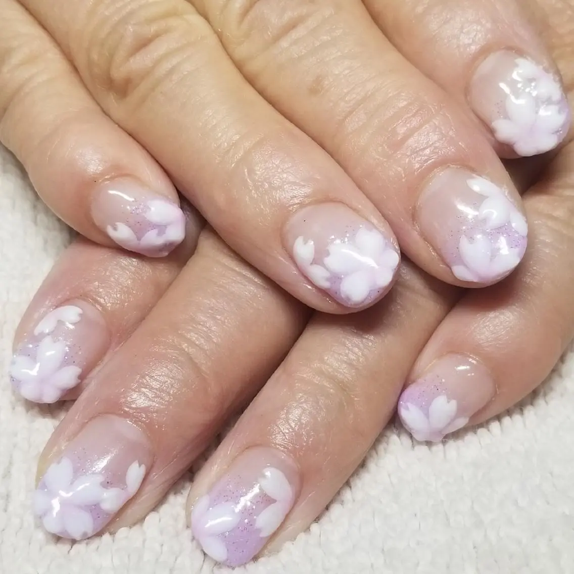 ネイル 桜ネイル グラデーション ラメ(グリッター) パステルネイル パープル ハンドネイル よしだ ひろきのネイルデザイン