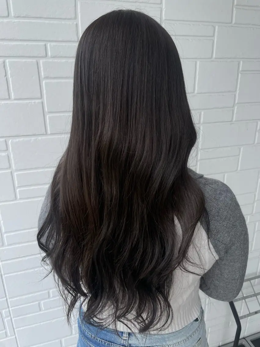 ロング 堀口 鈴花のヘアスタイル