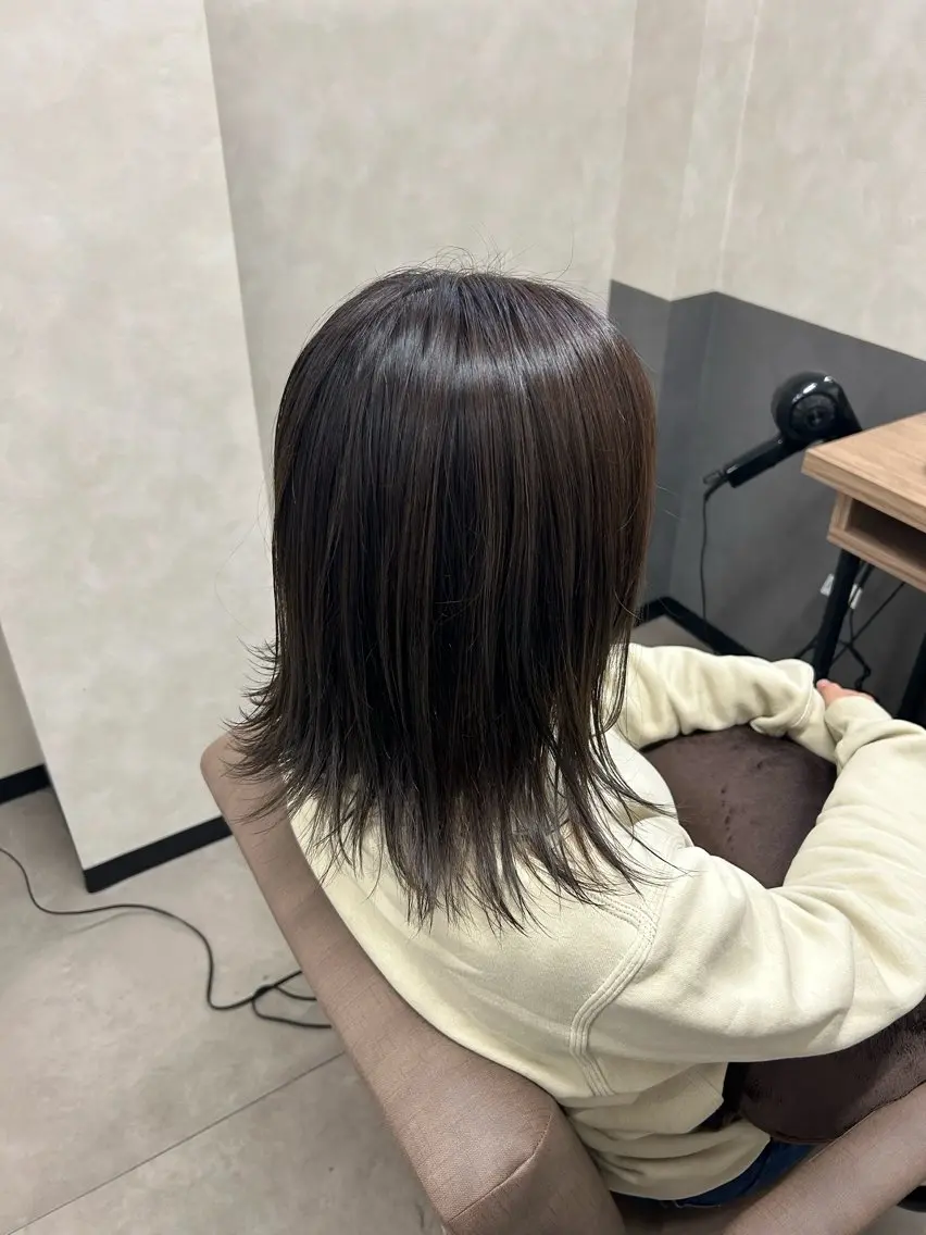 ミディアム カット ヘアカラー トリートメント VIE.ORNER 土気🍀小岩井樹のヘアスタイル