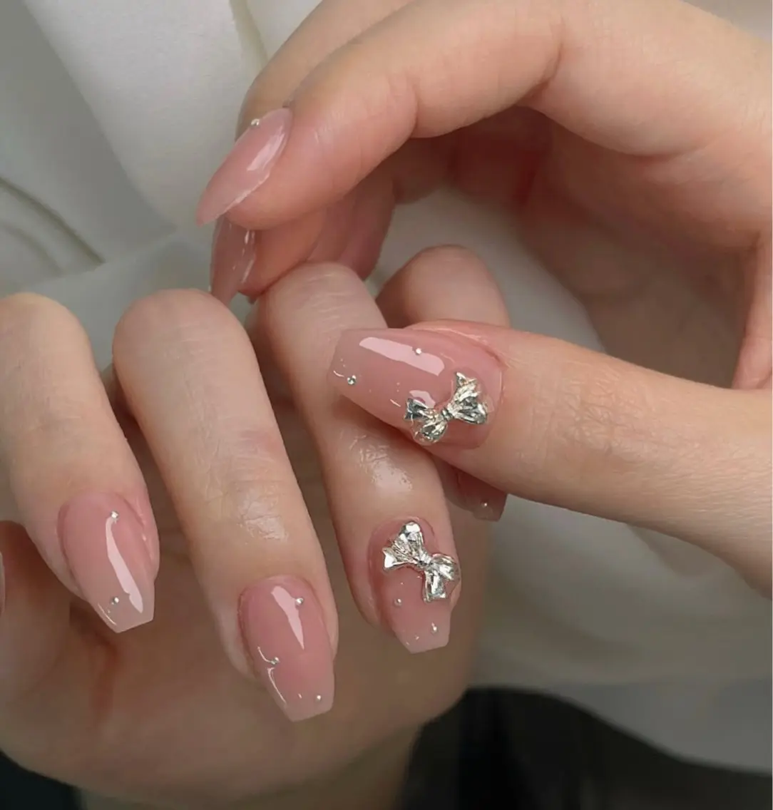 ネイル アートネイル フレンチネイル ジェルネイル グラデーション キラキラネイル ハンドネイル Ryu Nail NekoChanのネイルデザイン
