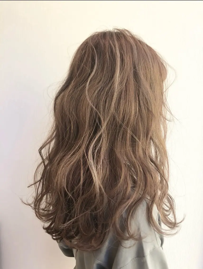 ロング T Akaneのヘアスタイル