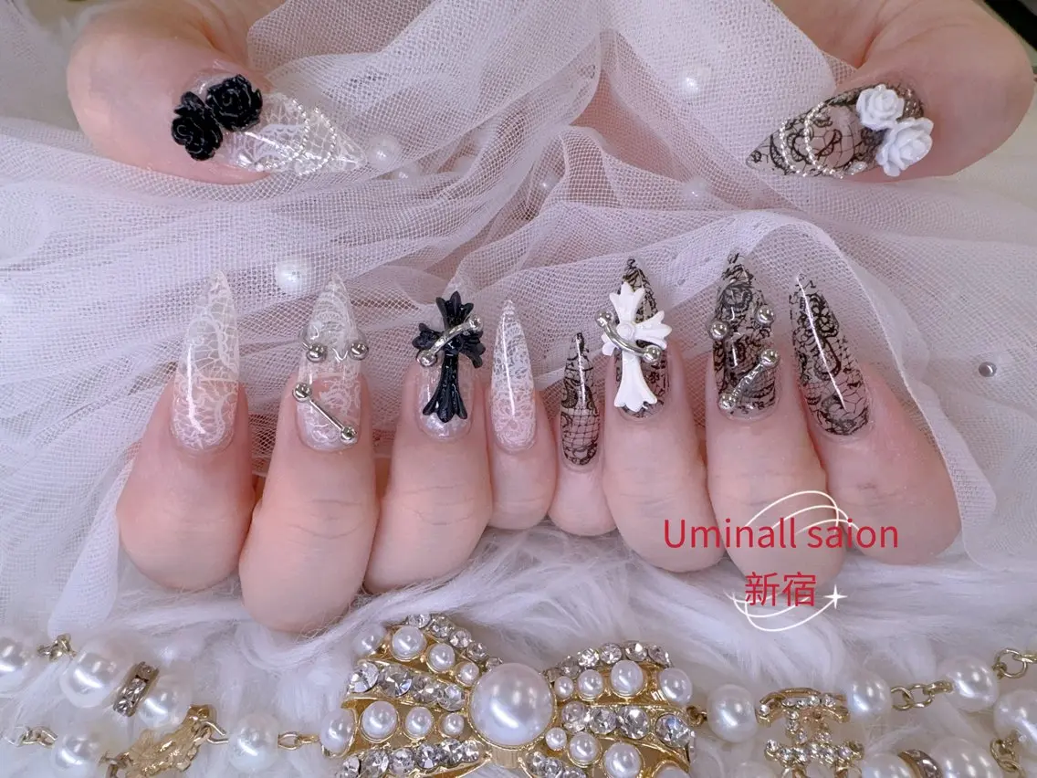 ネイル UMI ネイルサロン新宿🎀のネイルデザイン