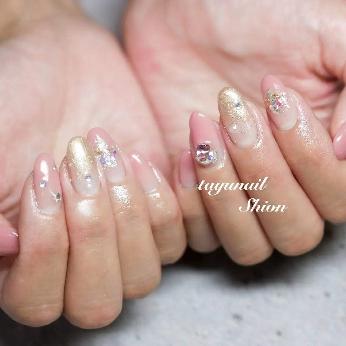ネイル ジェルネイル キラキラネイル ラメ(グリッター) ロングネイル パラジェル ネイルサロン 【たゆnail】のネイルデザイン