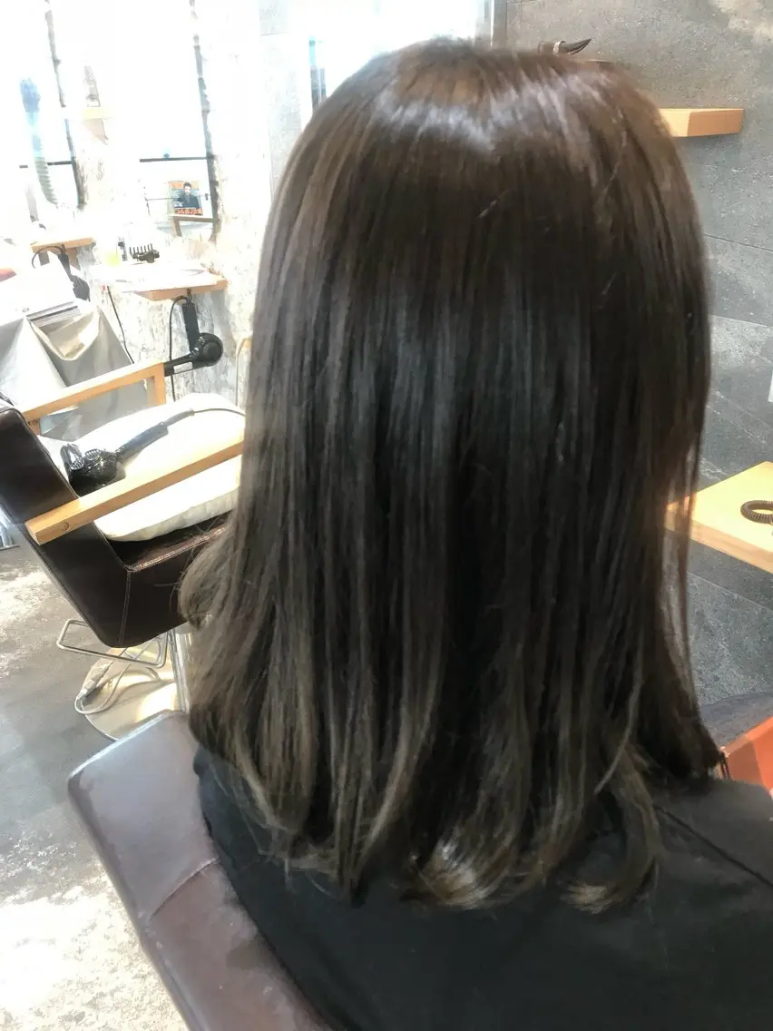 ミディアム カラー 塚本 昂のヘアスタイル
