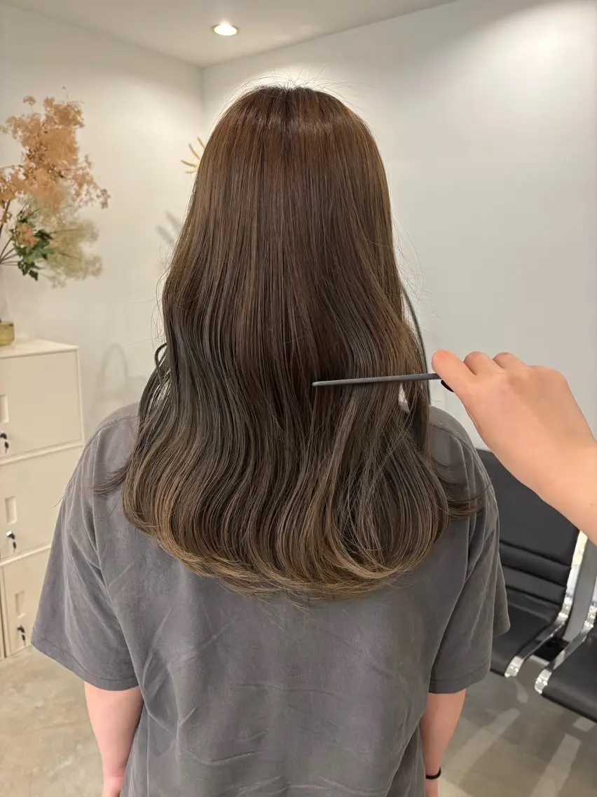 カラー ブラウンカラー 牧野 花夏のヘアスタイル