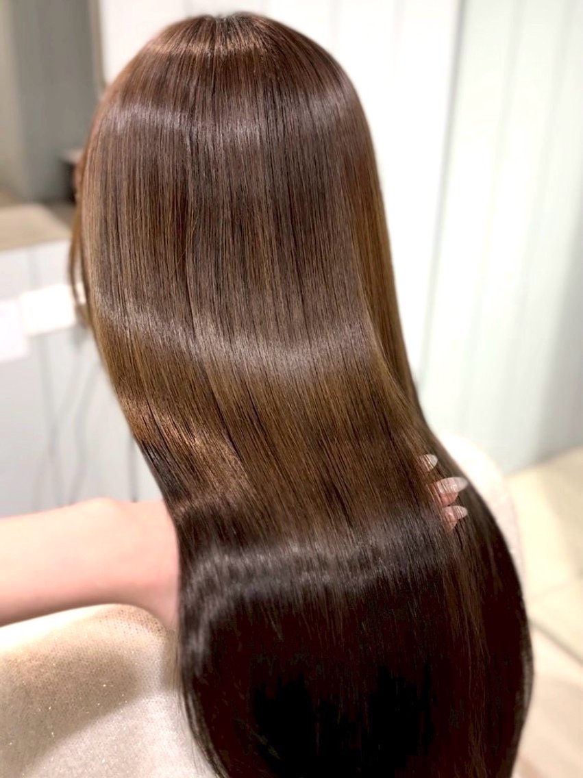 ロング 縮毛矯正 𝒌𝒂𝒏𝒐𝒏 韓国ヘア/髪質改善のヘアスタイル