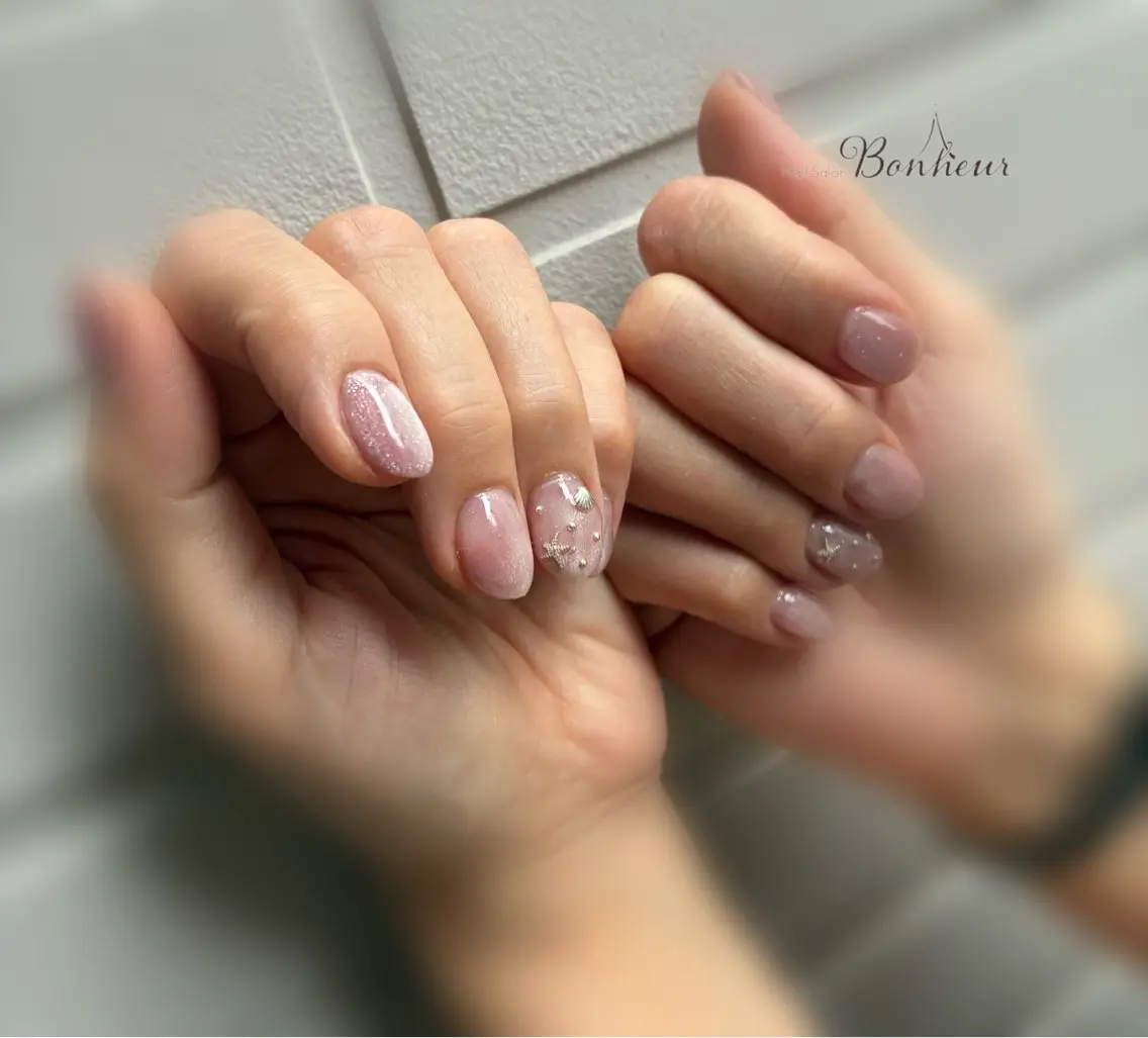 ネイル フラッシュネイル フラッシュマグ キラキラネイル ラメ(グリッター) マグネットネイル Nail Salon Bonheurのネイルデザイン
