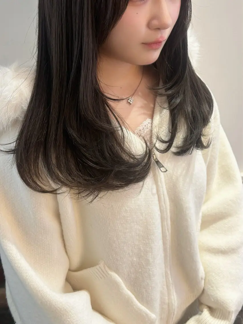 ロング レイヤーカット カット ヘアカラー 棚橋 光海のヘアスタイル