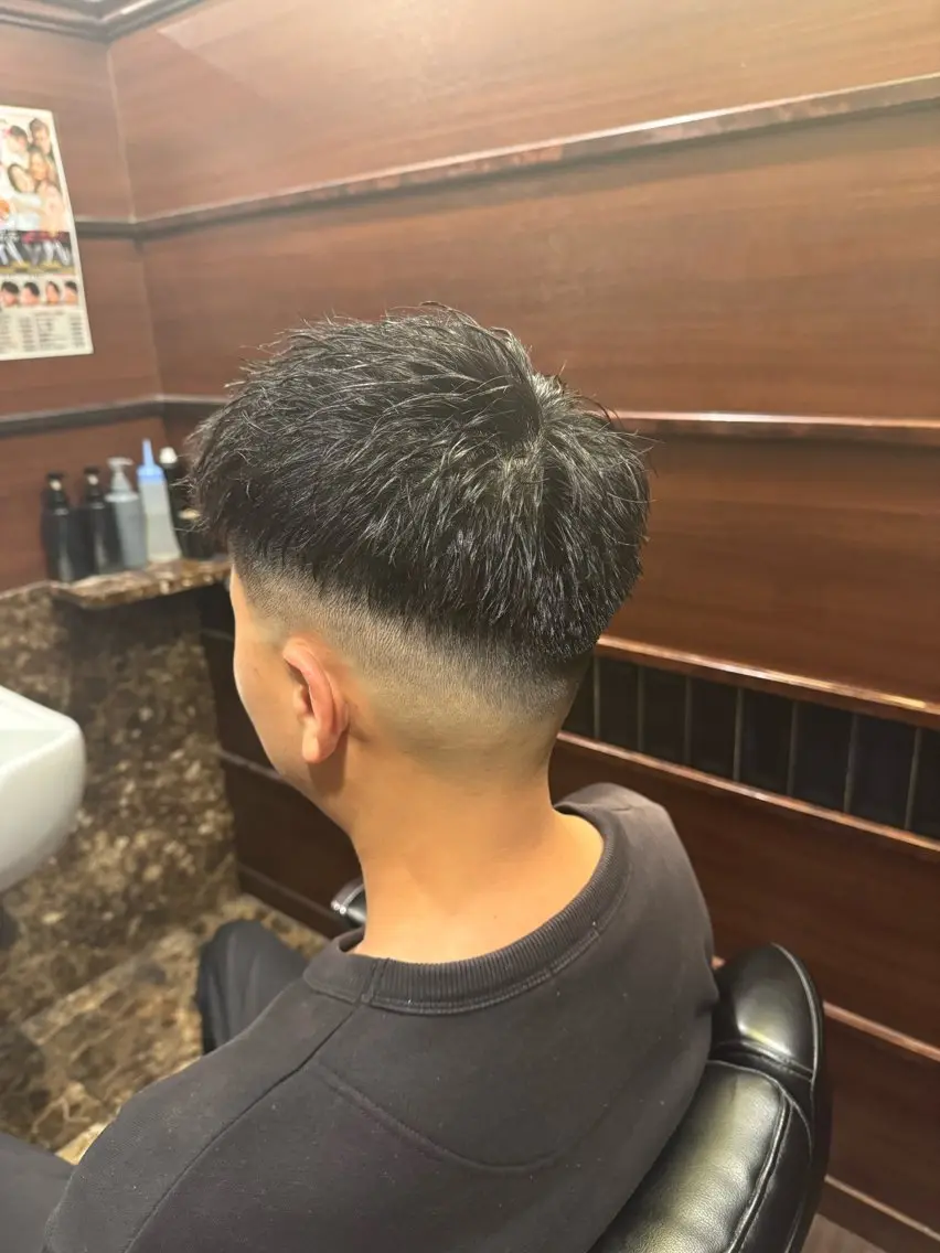 ショート メンズ フェードカット スキンフェード ヒロ銀座横浜 細内のヘアスタイル