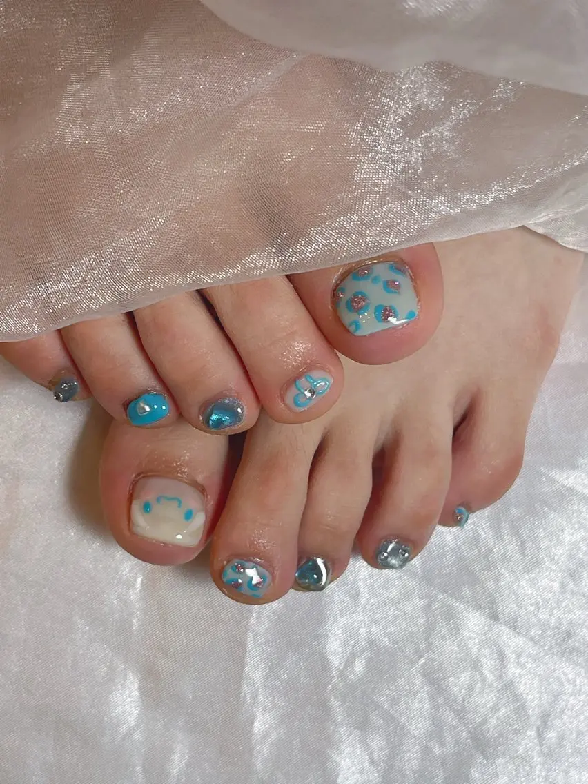 ネイル ブルー フットネイル フットネイル r.nailBY α 大阪福島区/岸本🧸のネイルデザイン