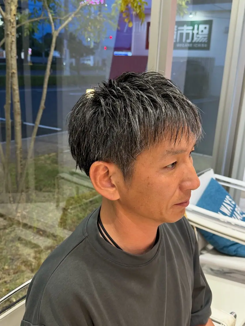 メンズ マッシュ カット 濱田 美花のヘアスタイル