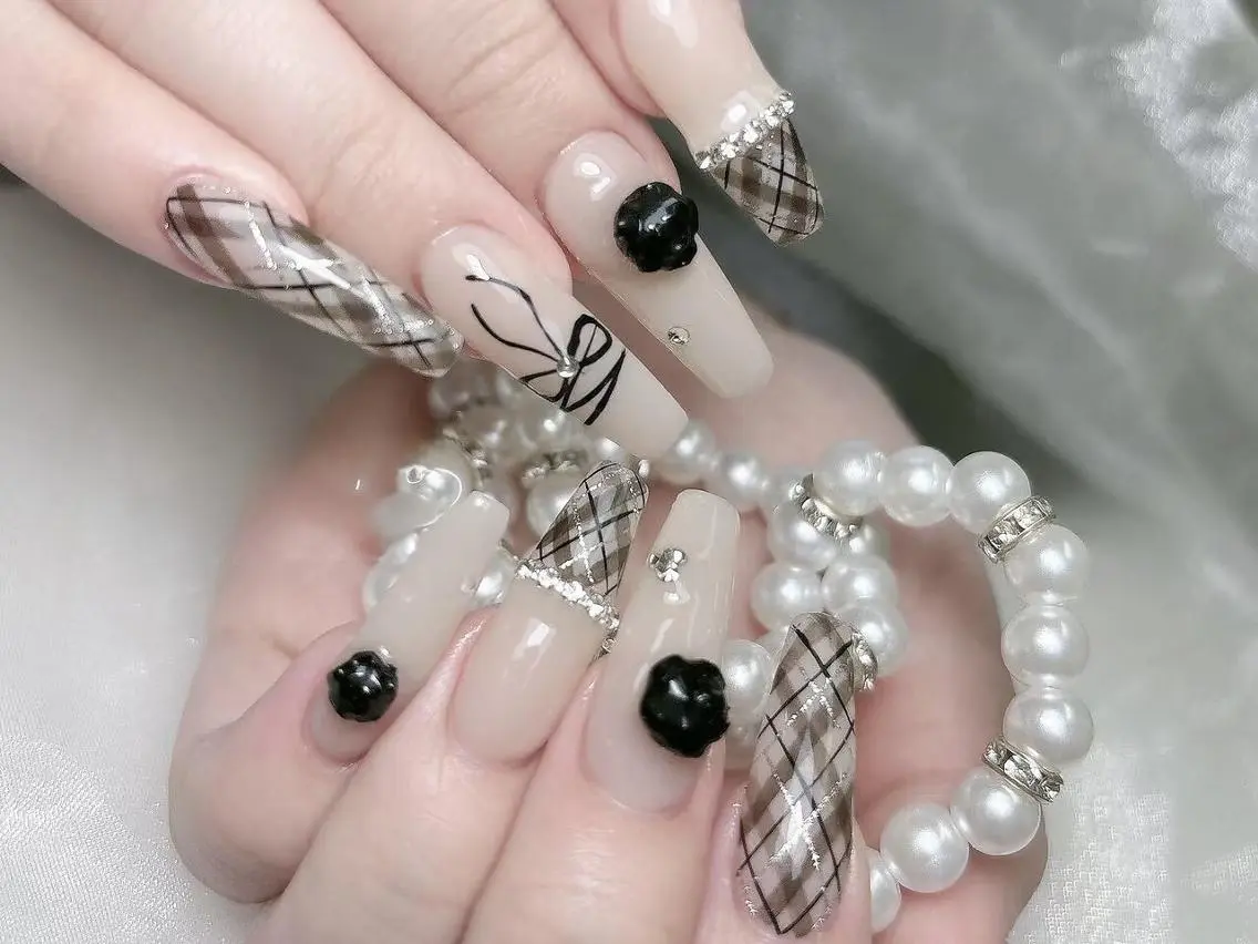 ネイル 成人式 フットネイル ジェルネイル マグネットネイル 大理石ネイル(マーブル) ハンドネイル K.bi_nail ネイル長さ出し専門店のネイルデザイン