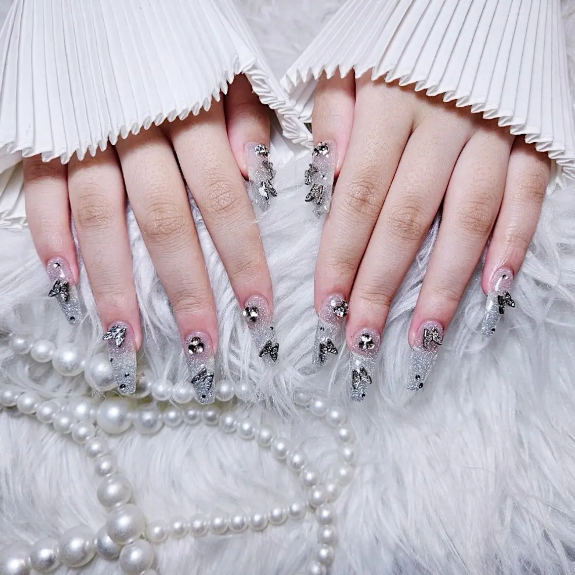 ネイル ハンドネイル 🍭Yun nail hyejin🌸のネイルデザイン