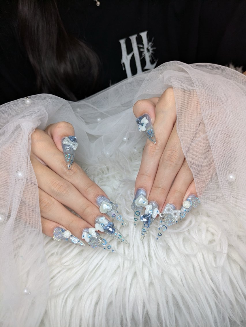 ネイル Queen Nail 柏店　クイーンネイルのネイルデザイン