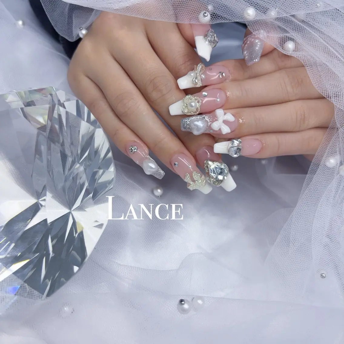 ネイル オーロラネイル フットネイル フレンチネイル ガラスフレンチ 氷ネイル・うるうるネイル ハンドネイル Lance nailのネイルデザイン