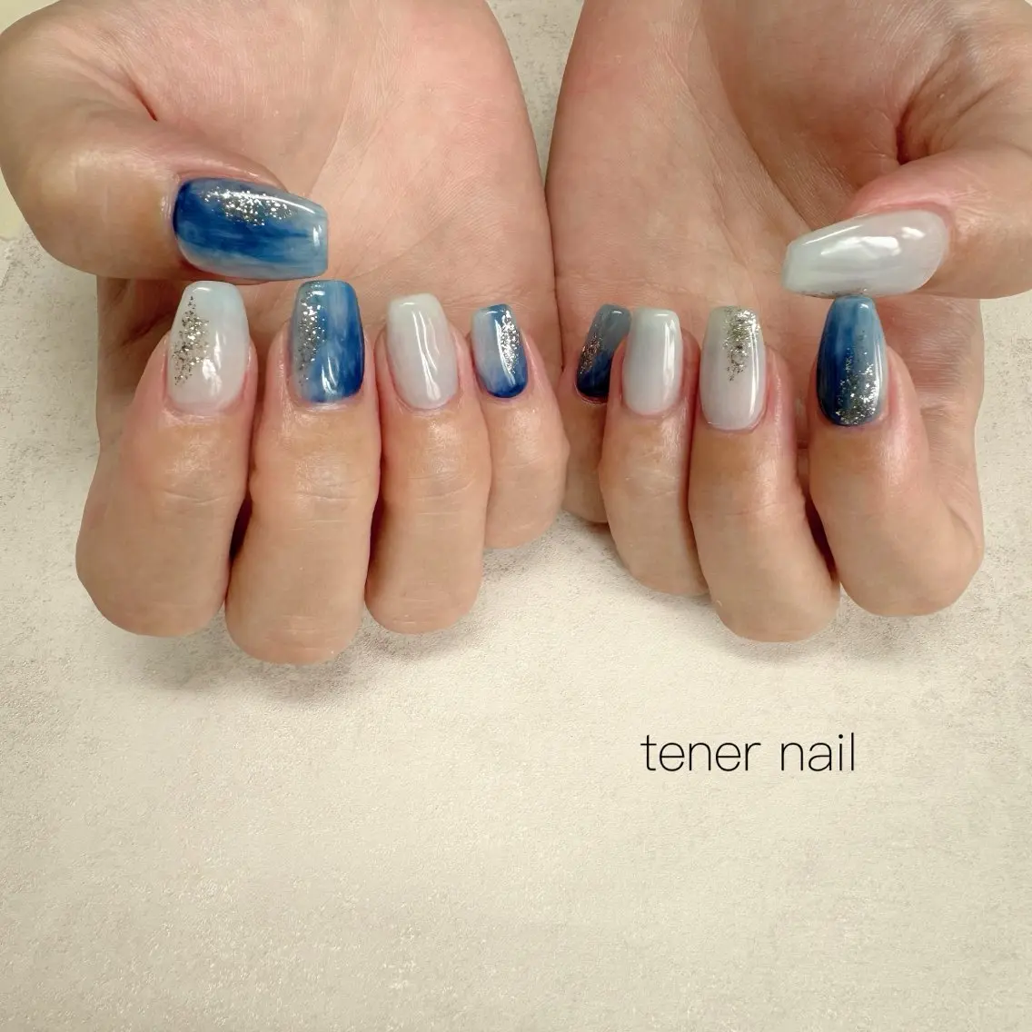 ネイル アートネイル ブルー ニュアンスネイル ハンドネイル テネルネイル tener nailのネイルデザイン