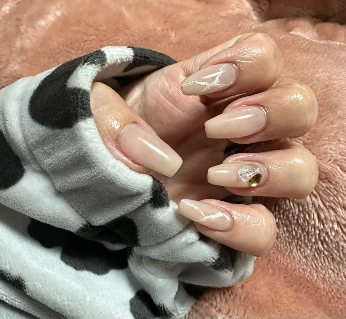 ネイル ハンドネイル AOAQUA SHIORIのネイルデザイン