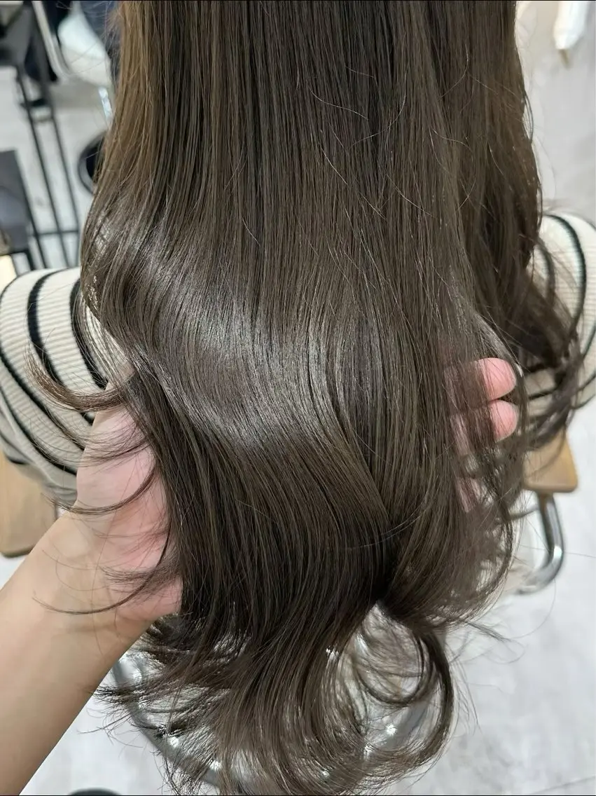 ロング カラー アッシュ ベージュカラー ブラウンカラー 透明感カラー グレージュ 福田 れん/個室 ReFa認定サロンのヘアスタイル