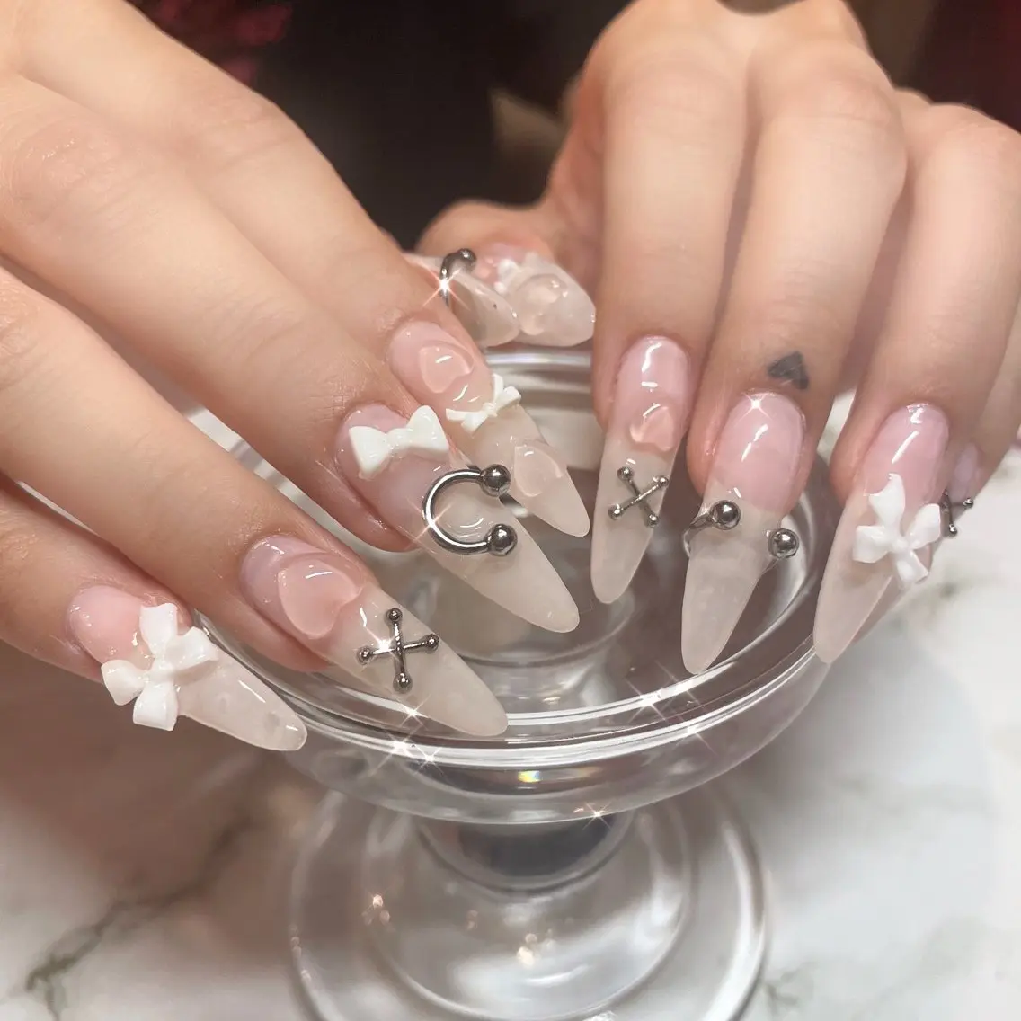 ネイル ハンドネイル Liebe あいりのネイルデザイン