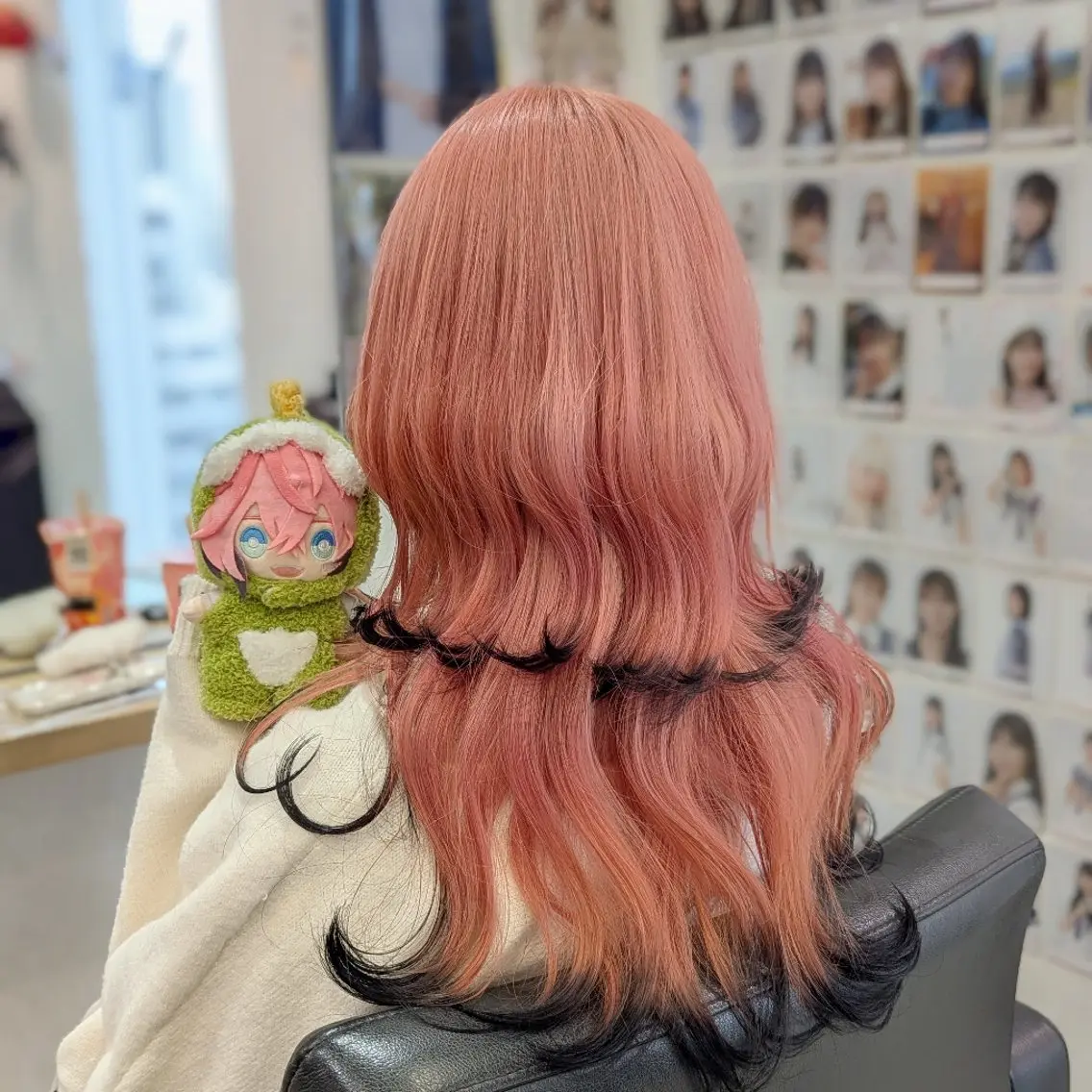 カラー ロング ブリーチ デザインカラー ダブルカラー ピンクカラー 推しカラー🦉にじさ んじカラー🌈🕒✨のヘアスタイル