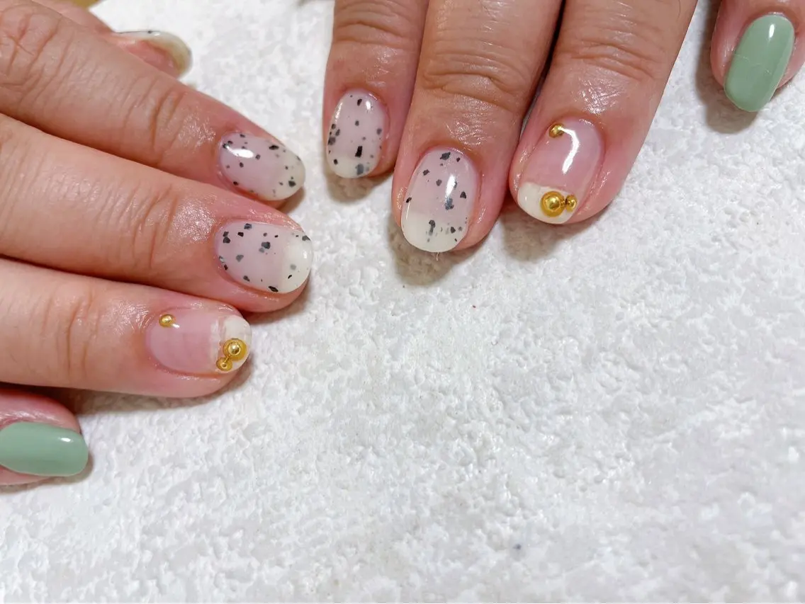 ネイル オーロラネイル フットネイル フレンチネイル ジェルネイル 韓国ネイル ハンドネイル mogunail &blowのネイルデザイン