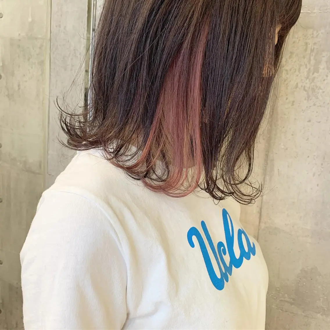 ミディアム カラー インナーカラー ピンクカラー ハイトーン/ショート 村上淳乃🐥のヘアスタイル