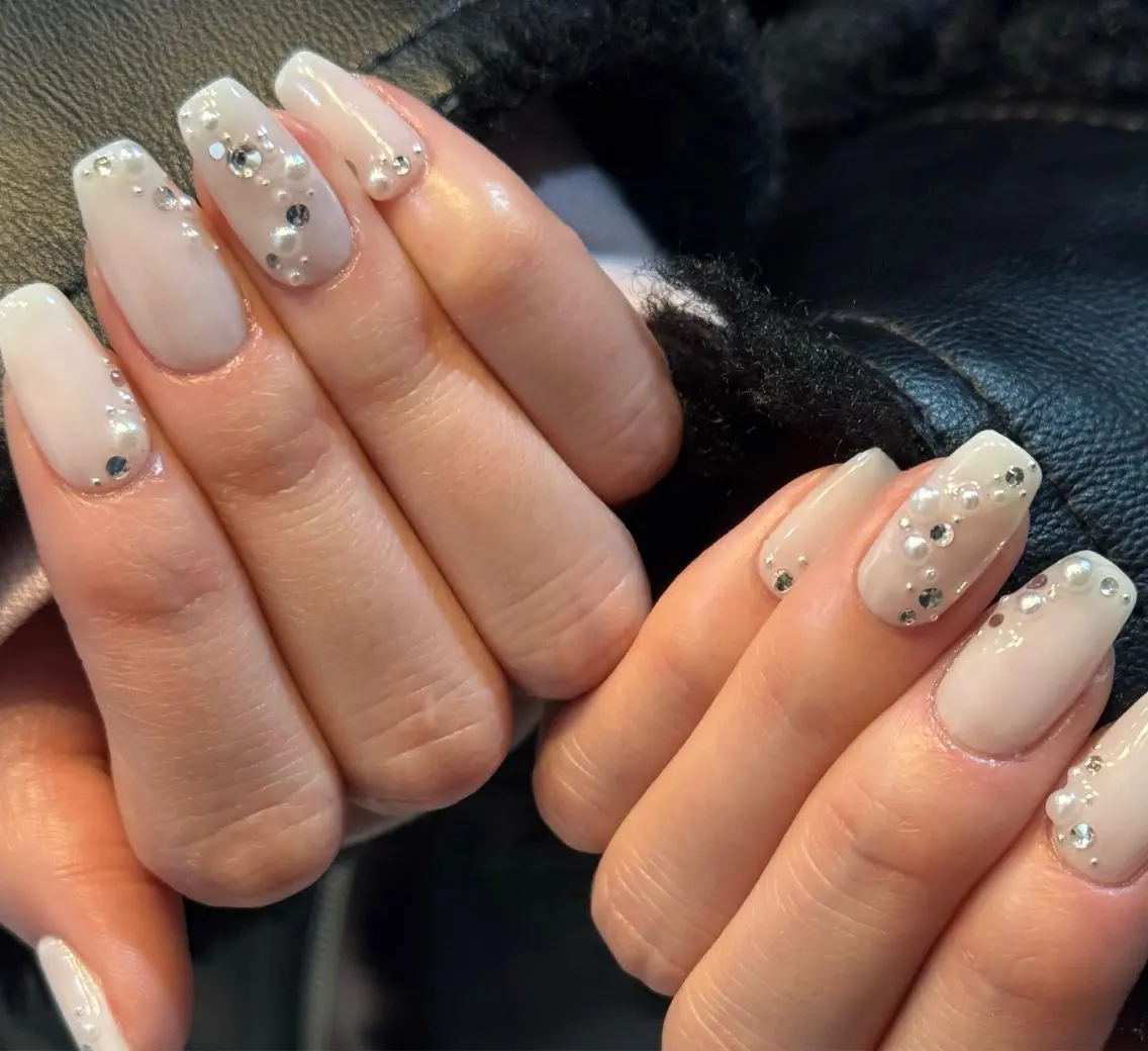 ネイル ホワイト ハンドネイル Blé nailのネイルデザイン