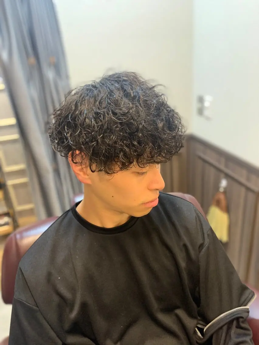 パーマ メンズ フリーランス理美容師 いさかのヘアスタイル
