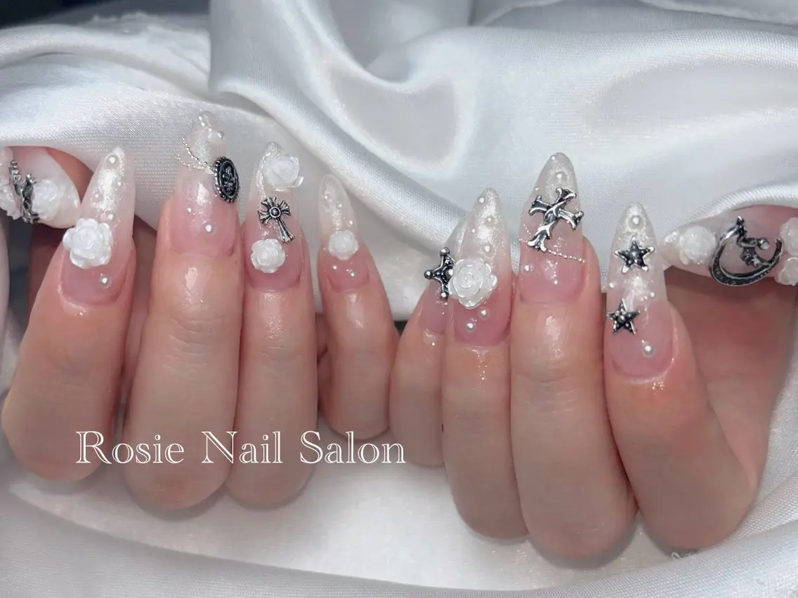 ネイル Rosie Nail サロン南越谷のネイルデザイン