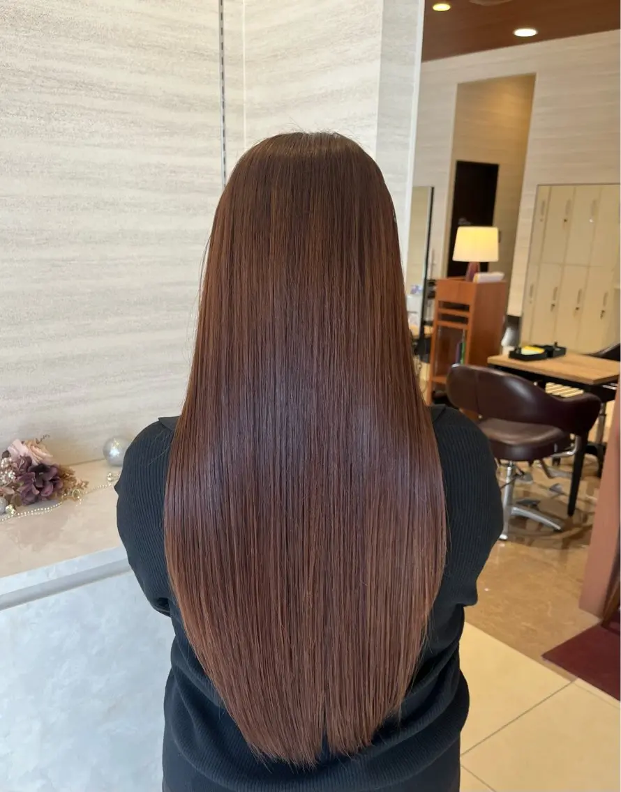 ロング カラー 佐藤 華音のヘアスタイル