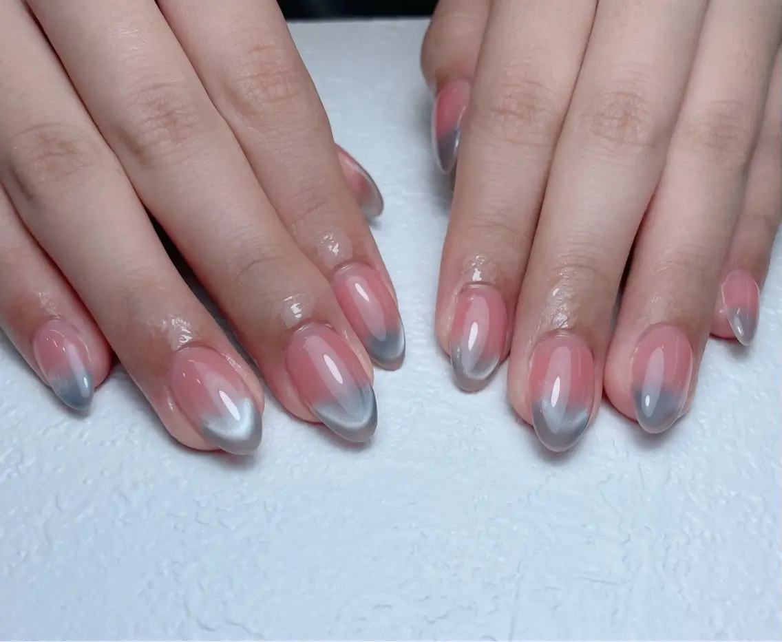 ネイル チークネイル フレンチネイル ジェルネイル ガラスフレンチ グラデーション 中野駅から2分 MEO NAILのネイルデザイン