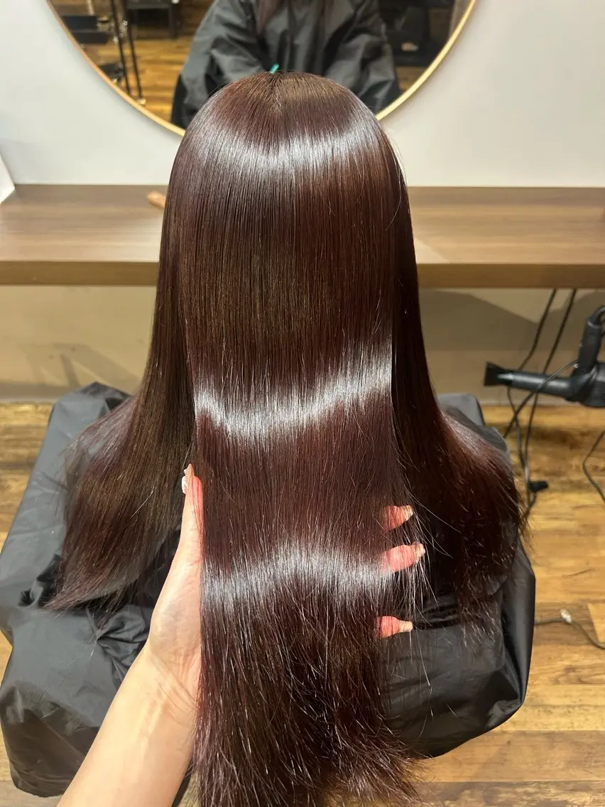 ロング カラー 縮毛矯正 縮毛矯正 nacoハイトーン ベージュ🤍のヘアスタイル