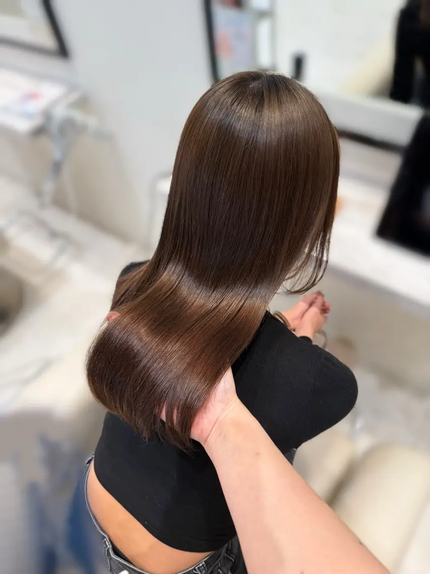 【梅雨におすすめ☆】cut  ➕  髪質改善トリートメントの写真