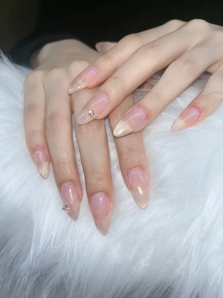 ネイル ハンドネイル VIERU YURIのネイルデザイン