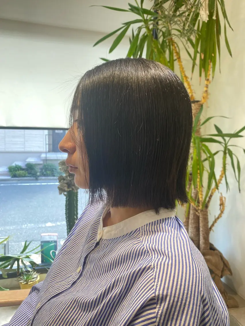 ミディアム ボブ LiC えりのヘアスタイル