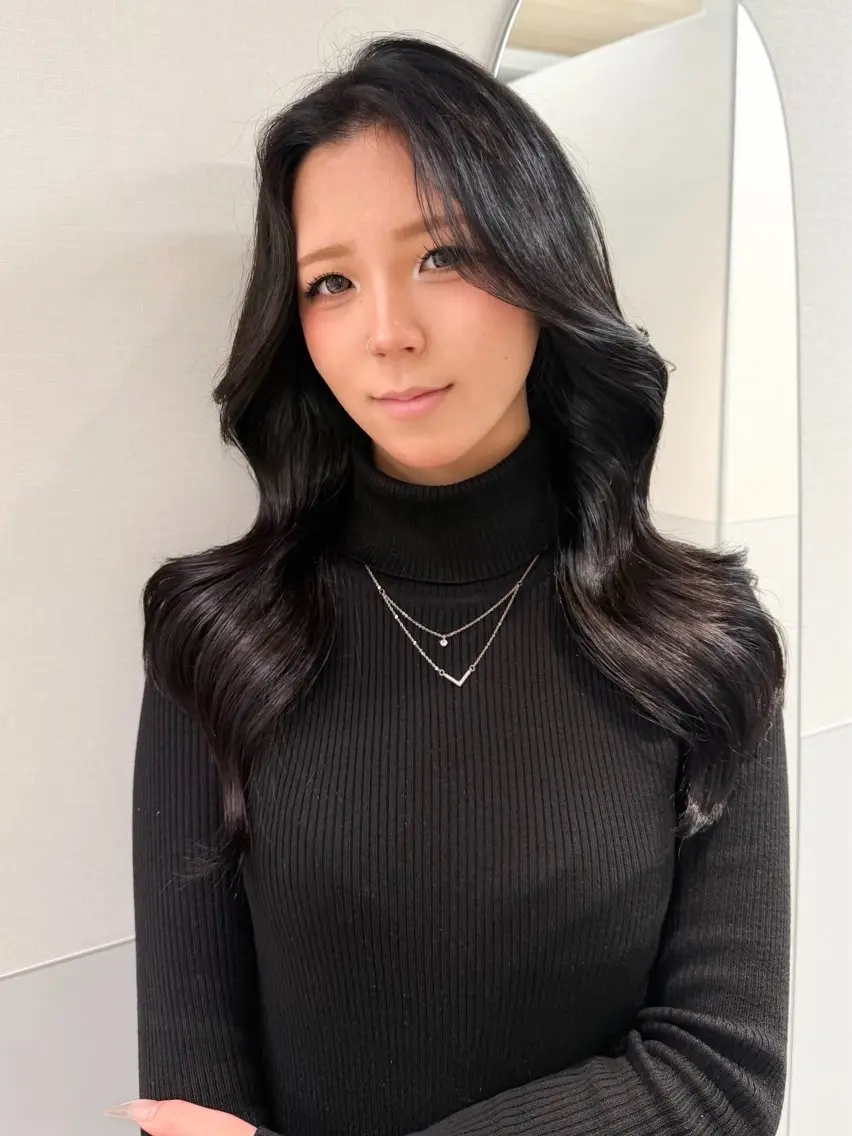 ロング カラー ヘアアレンジ カット ヘアカラー トリートメント ヘッドスパ ヘアセット 縮毛矯正🤍 盛れるボブ/ひかりのヘアスタイル