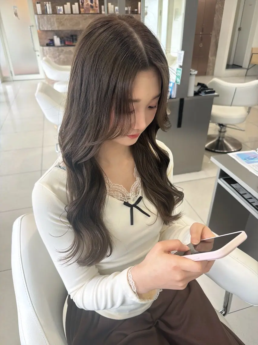 ロング 水戸/ブリーチカラー 中山りくのヘアスタイル