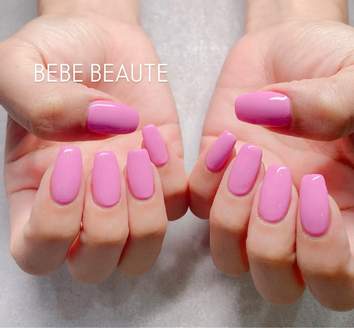 ネイル ハンドネイル BEBE BEAUTEのネイルデザイン