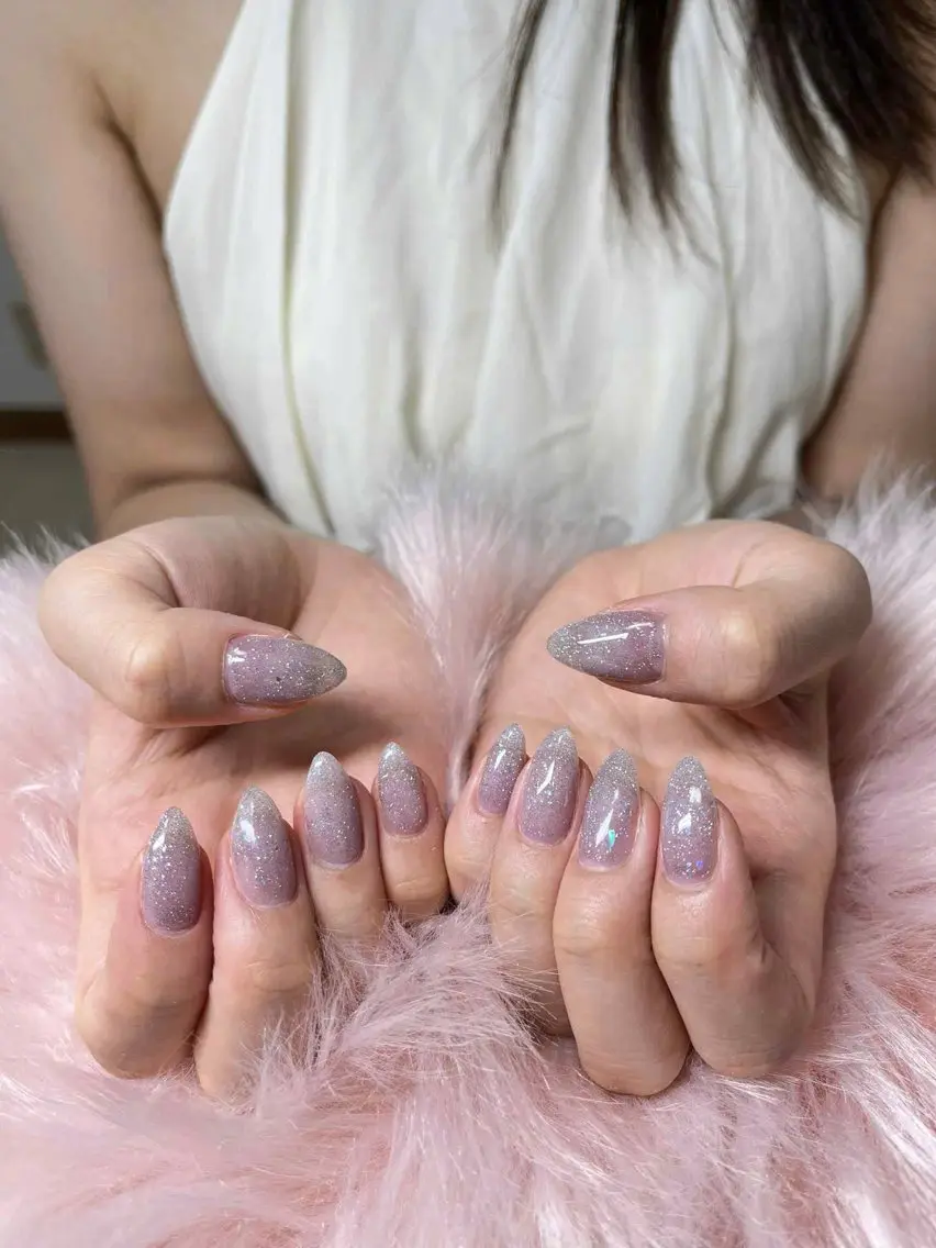 ネイル フレンチネイル ジェルネイル ガラスフレンチ ハロウィン ハート H.baby Nail Salonのネイルデザイン