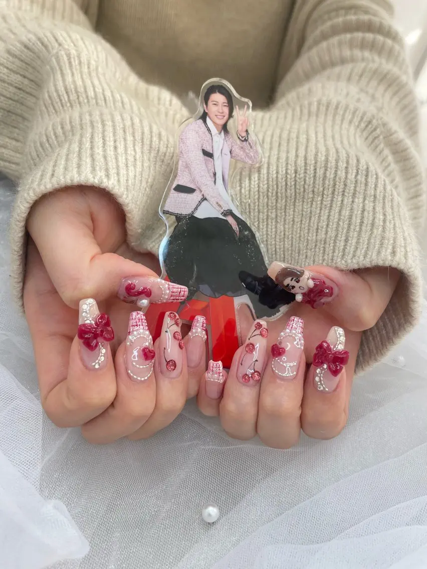 ネイル 持ち込み ハンドネイル 五十嵐 美智のネイルデザイン