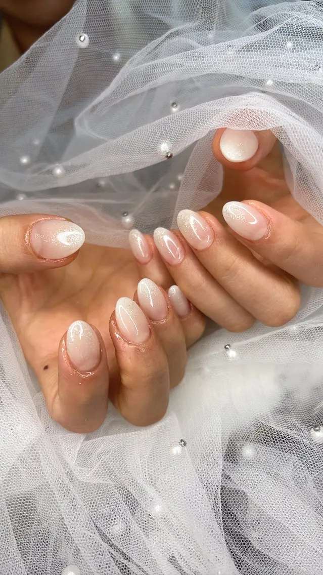 ネイル グラデーション 韓国ネイル ロングネイル 持ち込み シンプルネイル happiness nailのネイルデザイン
