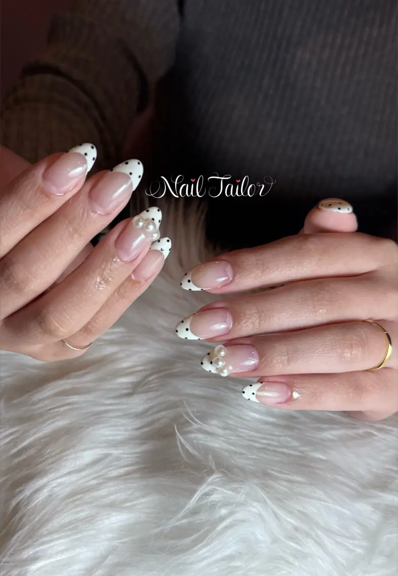 ネイル ドット フレンチネイル 春ネイル ハンドネイル NailTailor ネイルテイラーのネイルデザイン