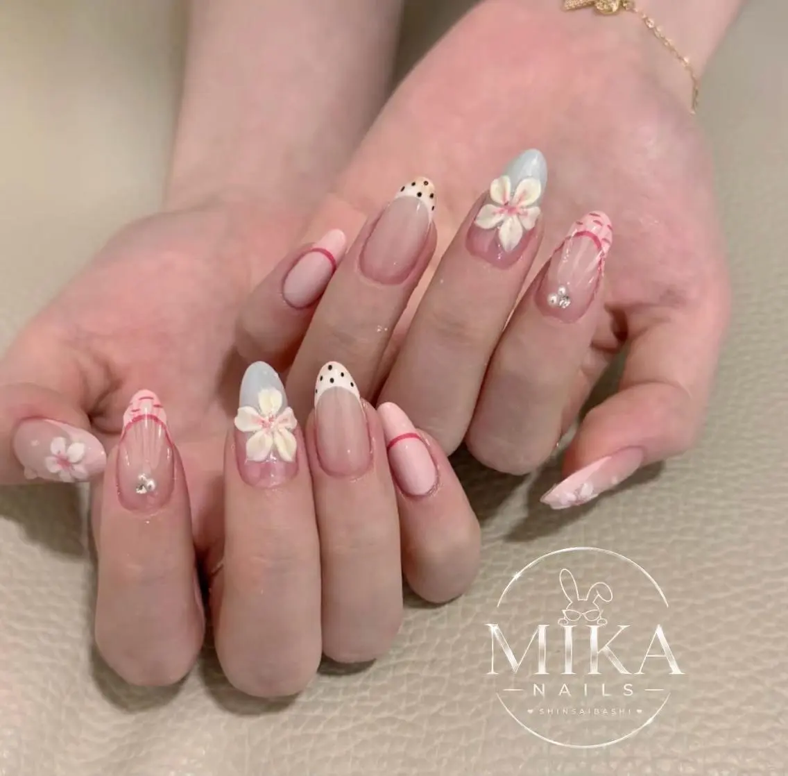 ネイル アートネイル チークネイル ドット フットネイル フレンチネイル ハンドネイル ハンドケア Mika Nails 心斎橋のネイルデザイン